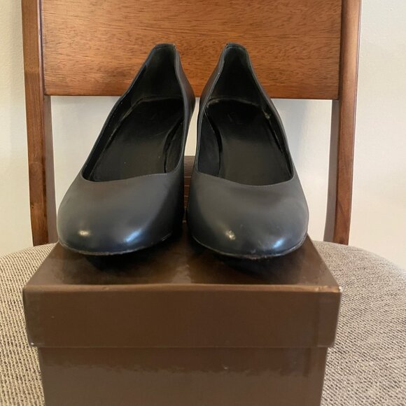 Gucci dark gray leather wedges - 2.5" heel - size 40 - lightly worn - Picture 6 of 9